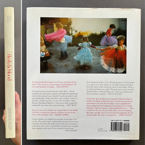 Flesh & Blood: Photographers' Images Of Their Own Families - Setanta Books
