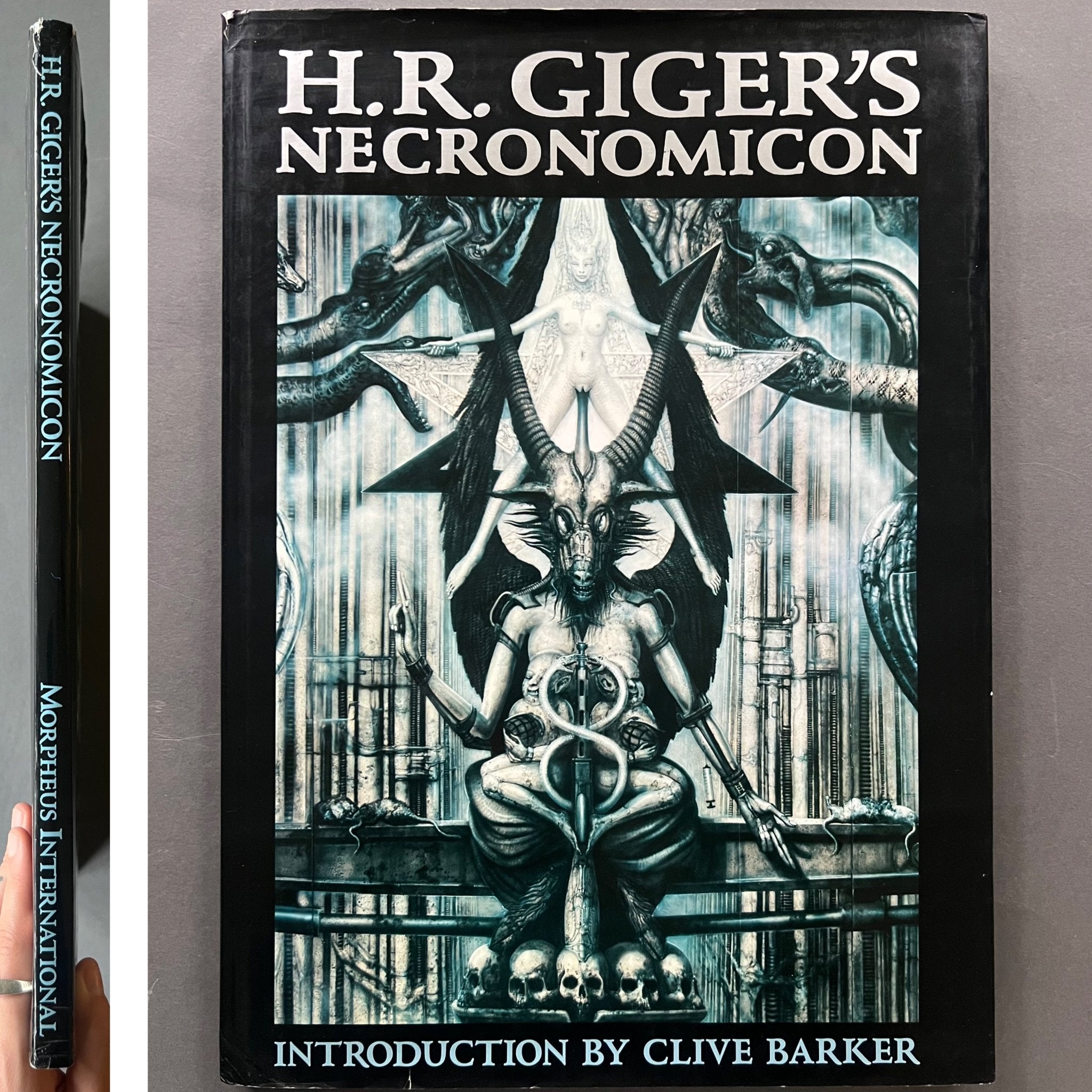 H.R. Giger's Necronomicon H.R. 2冊セット①② H.R.ギーガー ネクロノミコン1・2 2冊揃 H.R.Giger' Necronomicon 1・2