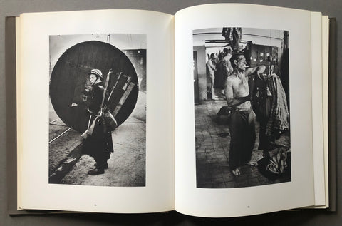 Jeanloup Sieff: Portraits de Dames assises, de paysages tristes et de nus mollement las, suivis de quelques instants privilegies et accompagnes de textes n'ayant aucun rapport avec les images