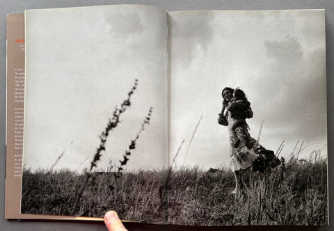 Shaking the Dust of Ages: Gypsies and Wanderers of the Central Asian Steppe - Setanta Books