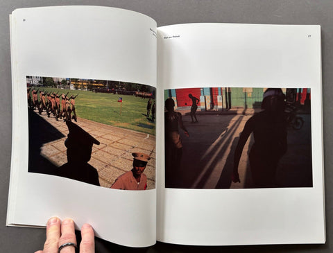 Under a Grudging Sun: Photographs from Haiti Libere 1986-1988 - Setanta Books