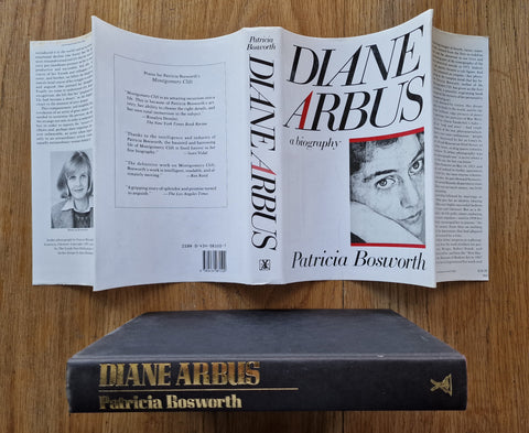 Diane Arbus: A Biography
