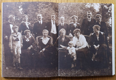 Tragedie, Coincidence Et La Double Vie De L.L.D.M