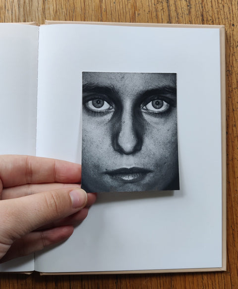 One (One Picture Book) - Setanta Books