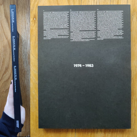 The photography book cover of Cosi' Fan Tutti, (1974-1982) by Giusi D'orsi and Jean-Pierre Maurer. In softcover black.