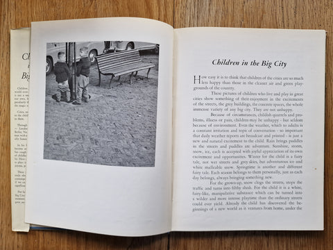Children In The Big City