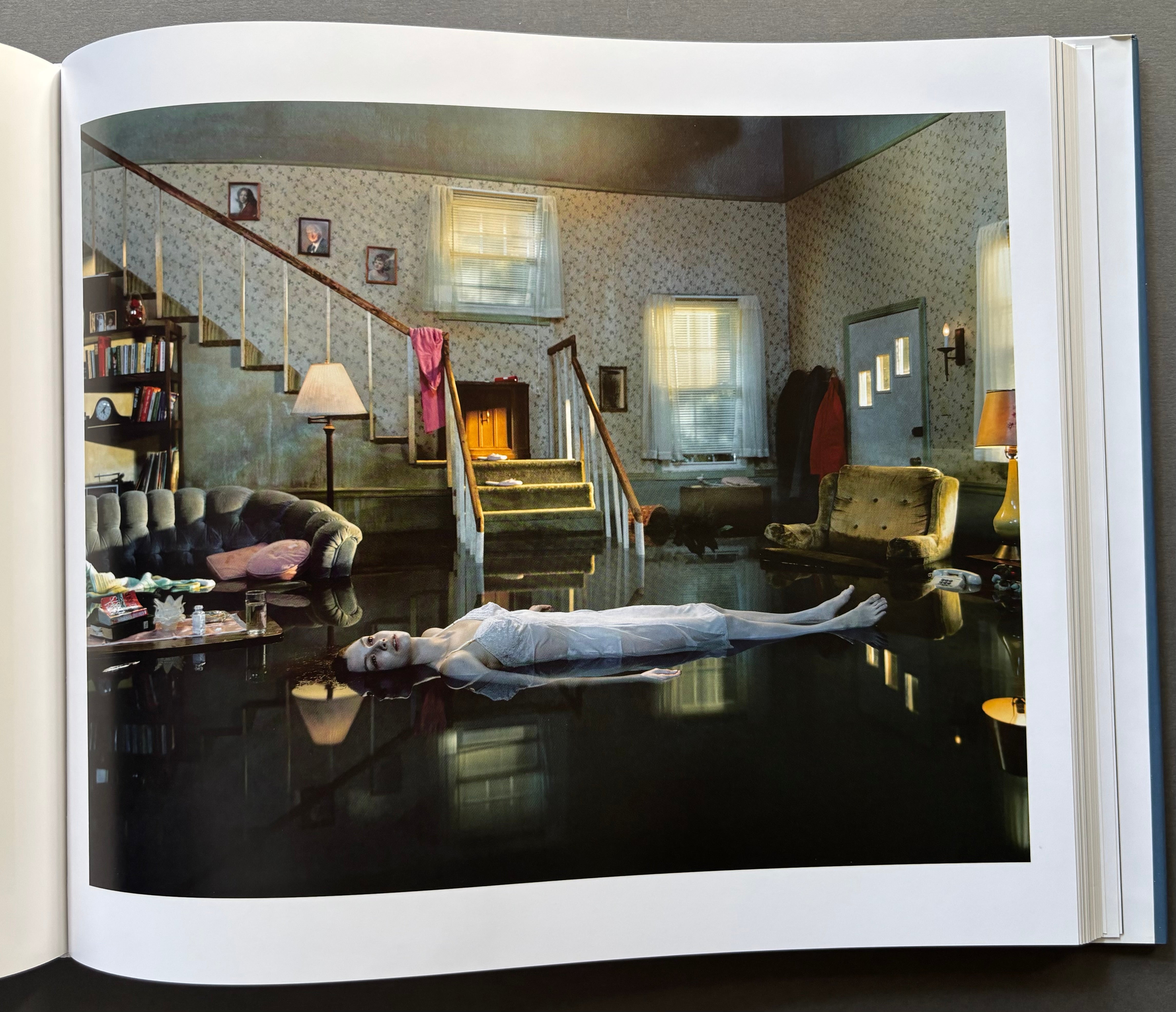 アート・デザイン・音楽 Gregory Crewdson: 1985-2005 Buy Gregory Crewdson: 1985-2005 Online – Setanta Books