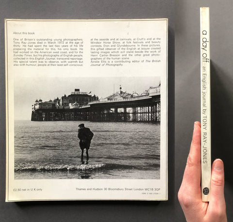 A Day Off: An English Journal - Setanta Books