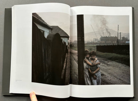 Beyond the Fall: The Former Soviet Bloc in Transition 1989 - 99 - Setanta Books