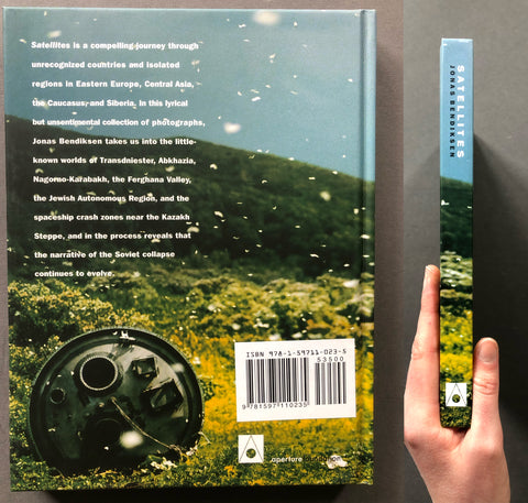 Image of back cover and spine of Satellites by Jonas Bendiksen
