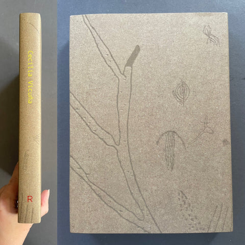 Deer Book/Libro Venado - Setanta Books