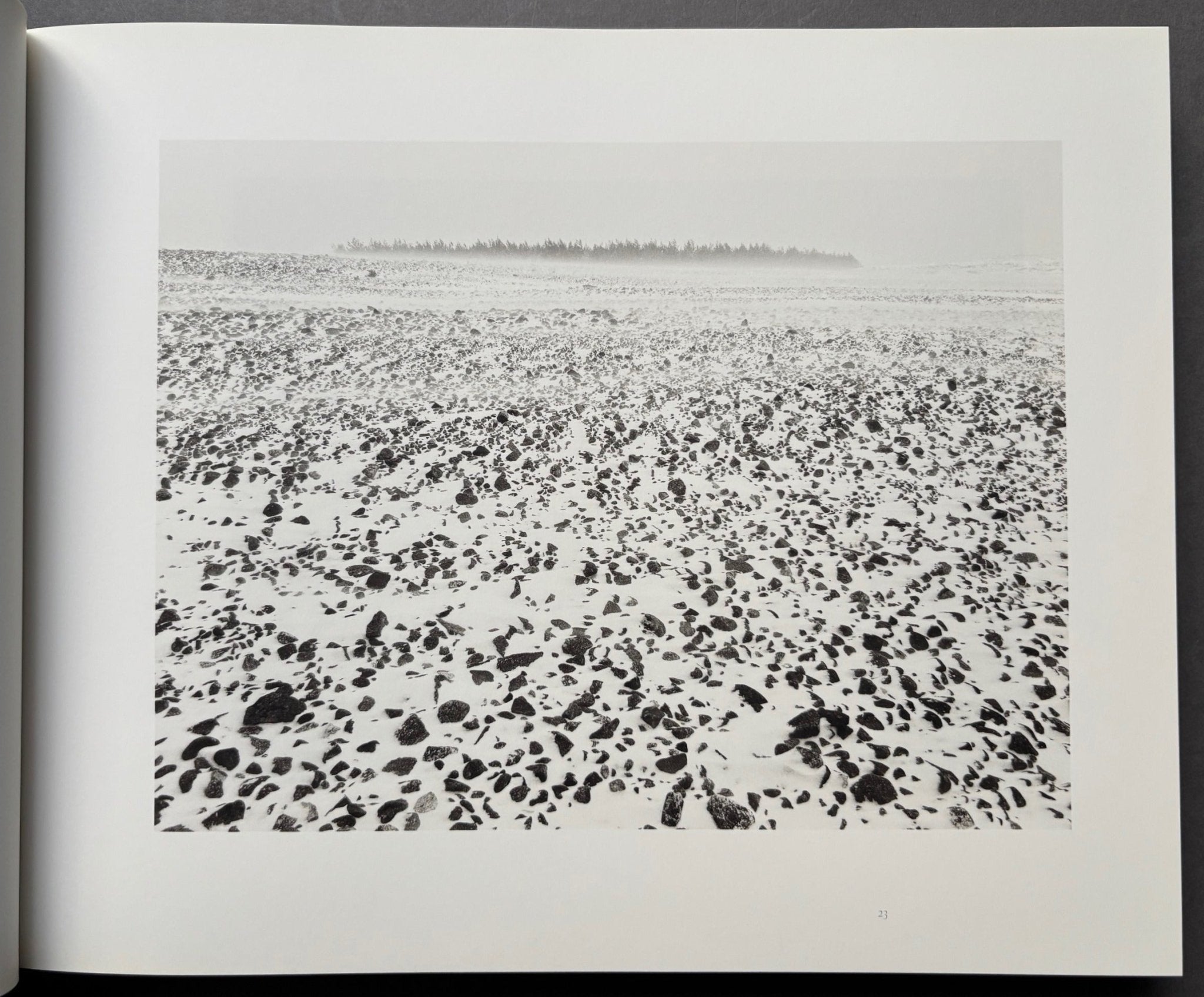 アート・デザイン・音楽 here far away / pentti sammallahti Buy Here Far Away by Pentti Sammallahti – Setanta Books
