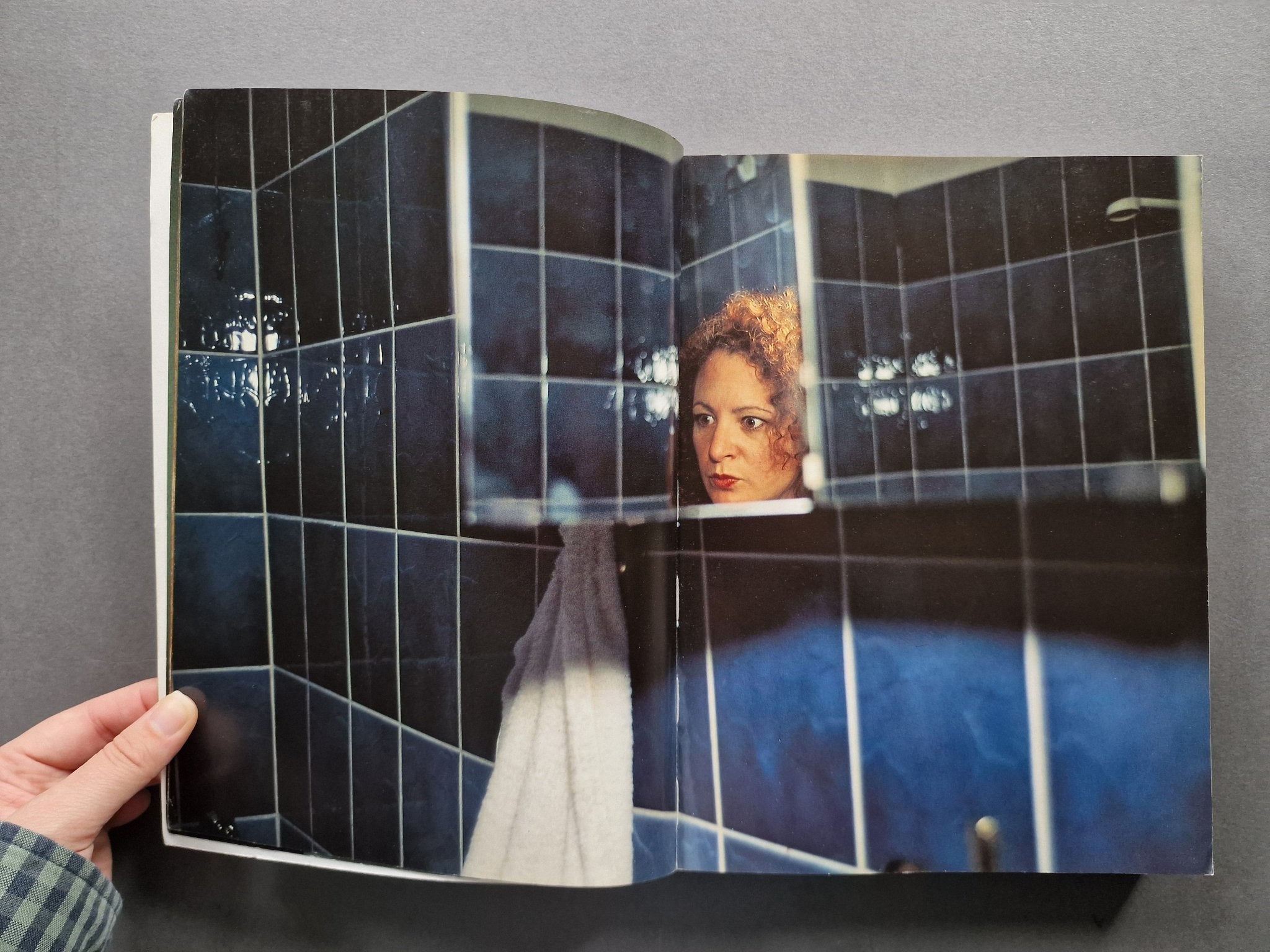 Nan Goldin　『 I’ll Be Your Mirror』 Nan Goldin: I'll Be Your Mirror: Amazon.co.uk: 9780874271027: Books
