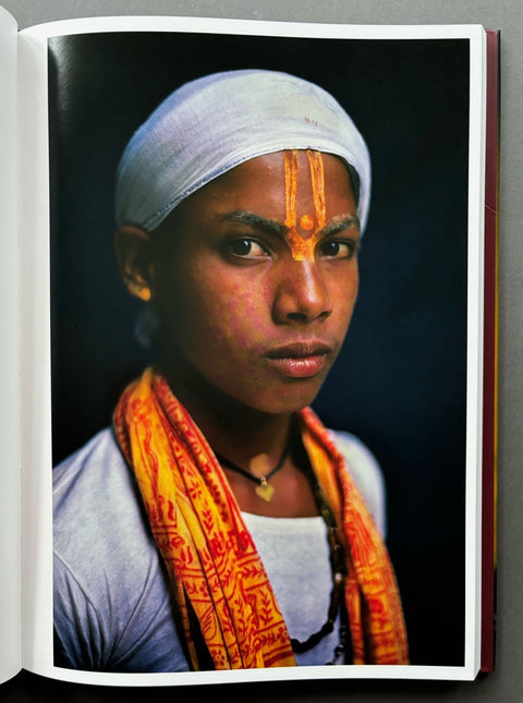 Looking East: Portraits by Steve McCurry - Setanta Books