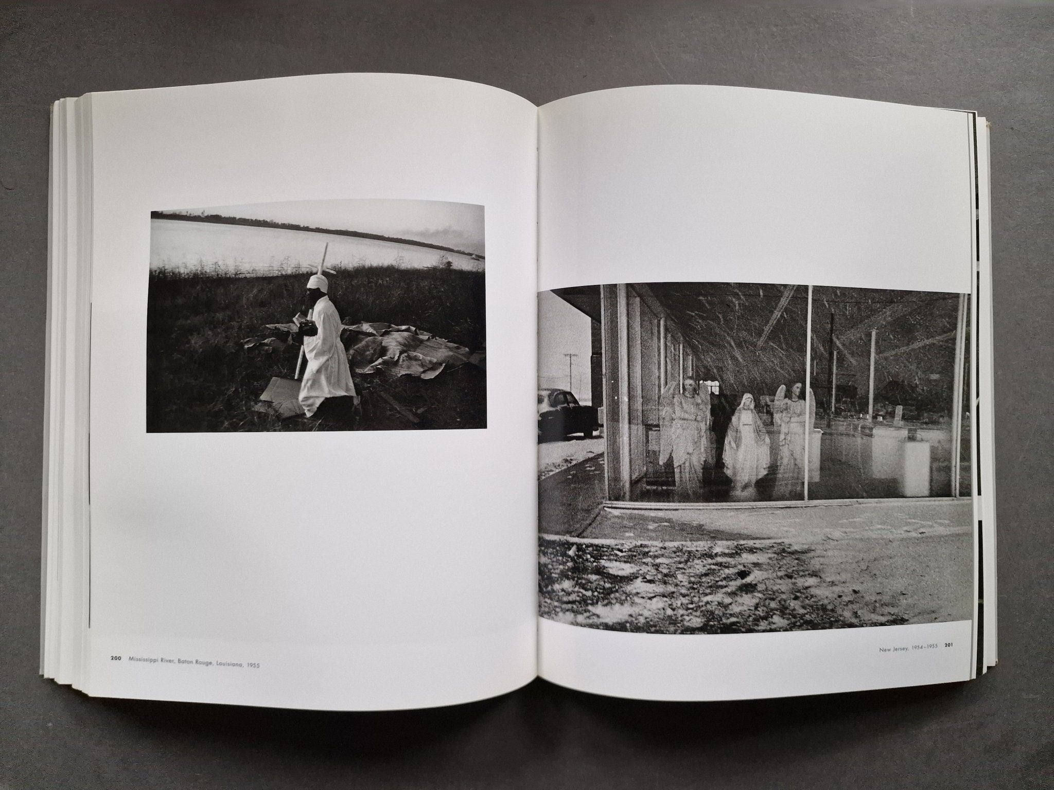 Buy Moving Out by Robert Frank Online – Setanta Books