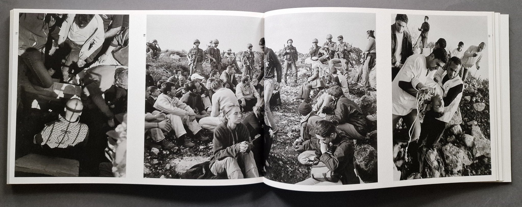 Buy No Man's Land by Larry Towell Online – Setanta Books