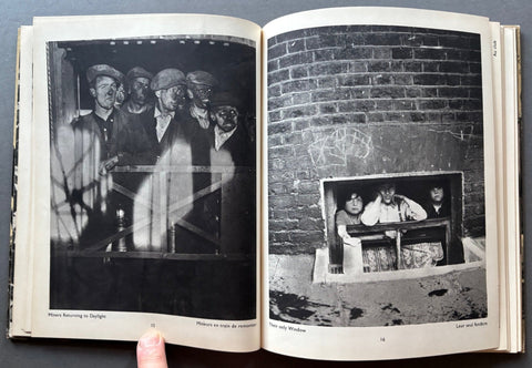 The English at Home - Setanta Books