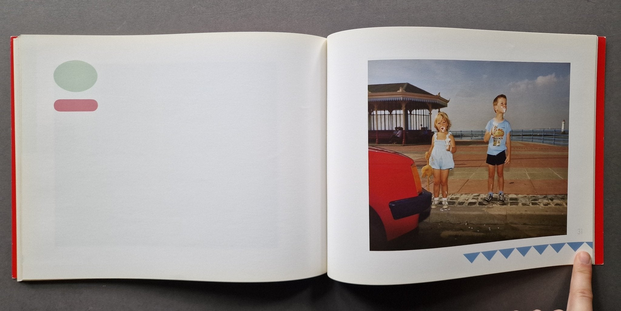 レア！The Last Resort photo book Buy The Last Resort by Martin Parr 1st edition Online – Setanta Books