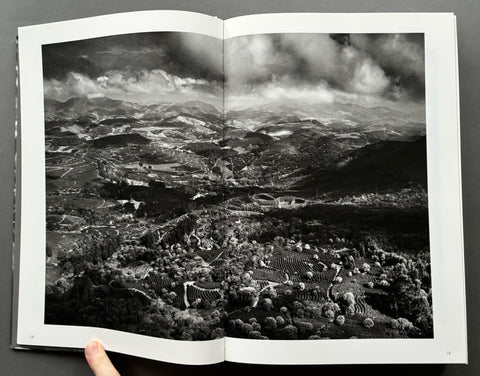 The Scent Of A Dream: Travels In The World Of Coffee - Setanta Books