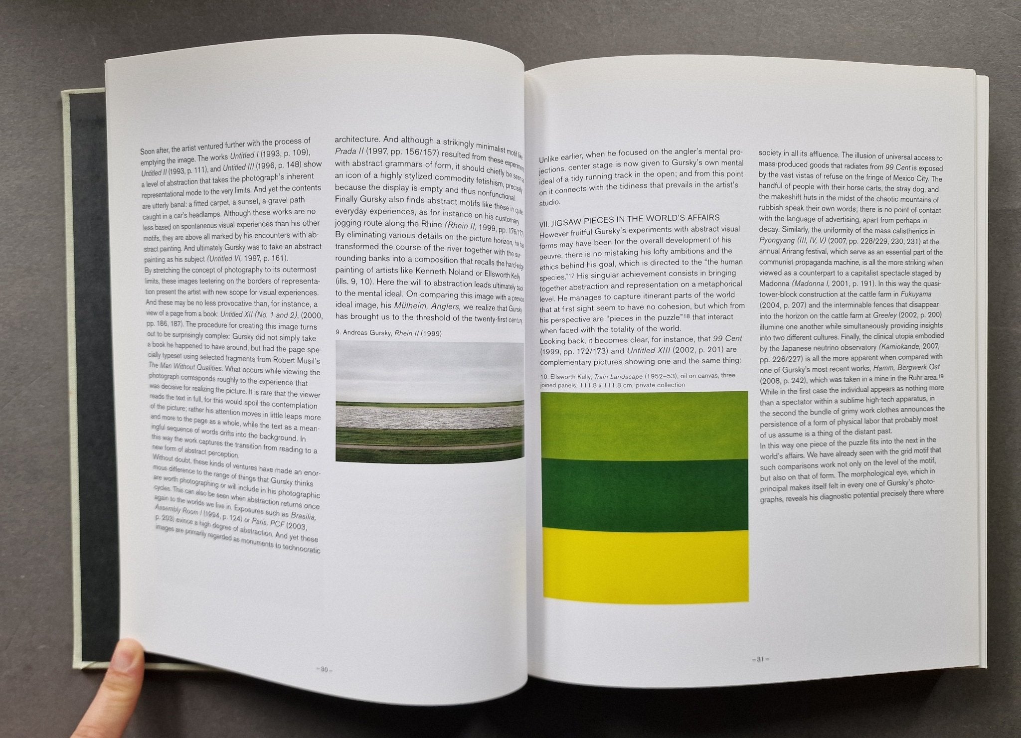 ANDREAS GURSKY 80-08　写真集 Buy Works 80 - 08 by Andreas Gursky Online – Setanta Books