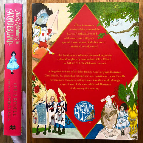 Chris Riddell's Alice's Adventures in Wonderland