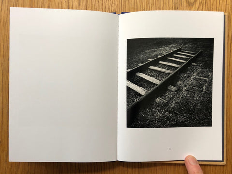 DMZ (One Picture Book)