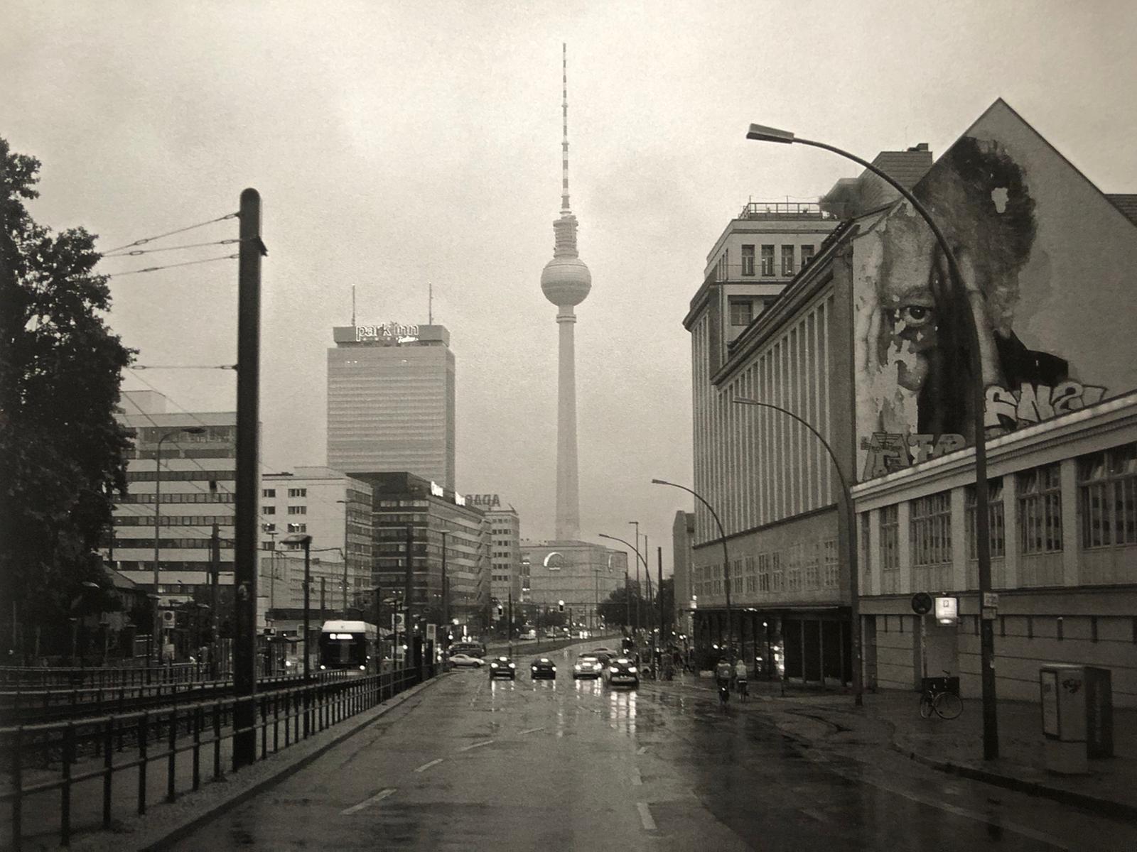 Buy Berlin Pictures by Mark Steinmetz online – Setanta Books
