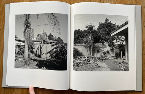 LAXNAZ - Setanta Books