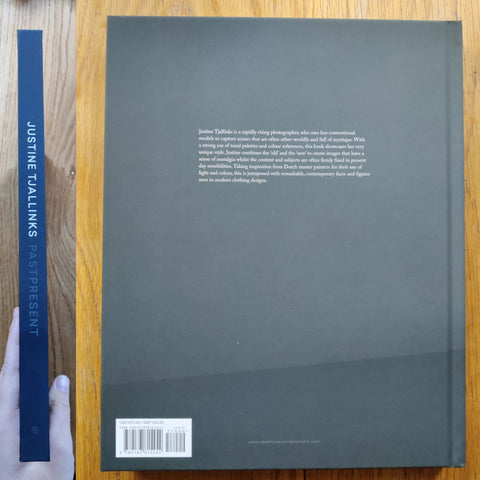 PASTPRESENT - Setanta Books
